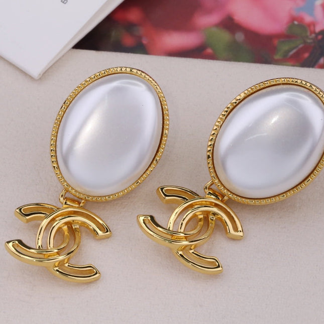 DOUBLE C GOLD WHITE DROP EARRINGS