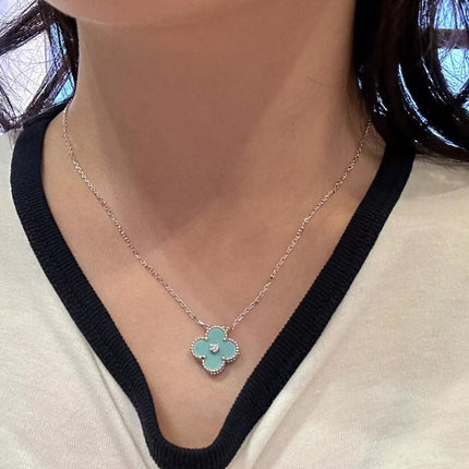 CLOVER 1 DIAMOND LIGHT BLUE SILVER NECKLACE