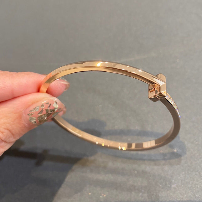 NARROW T1 HINGED BANGLE DIAMOND PINK GOLD