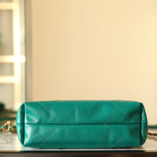 CC 22 ANTIBA HOBO BAG GREEN 20CM