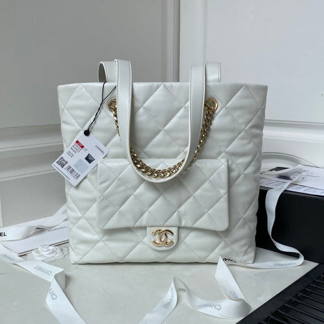 CC 19 TOTE 33CM WHITE LAMBSKIN GOLD HARDWARE