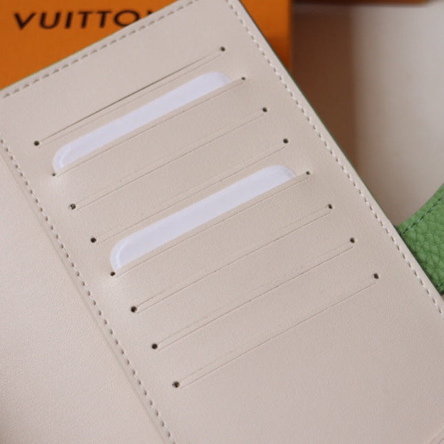 VERTICAL WALLET CAPUCINES GREEN