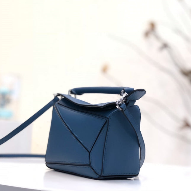 LOE MINI 18 PUZZLE BAG IN NAVY BLUE CALFSKIN