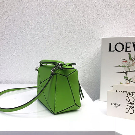 LOE MINI 18 PUZZLE BAG IN EMERALD GREEN CALFSKIN