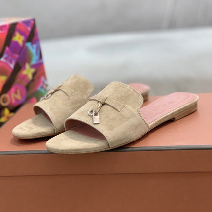 Summer Charms Sandals in Beige Suede Pink Lambskin