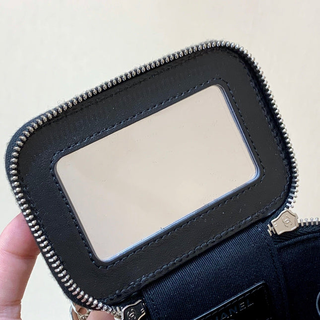 CC VANITY CASE 11 BLACK CAVIAR RUTHENIUM HARDWARE