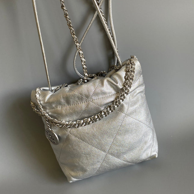 CC HOBO MINI 20CM SILVER LAMBSKIN