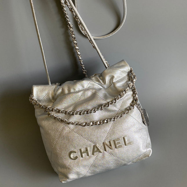 CC HOBO MINI 20CM SILVER LAMBSKIN