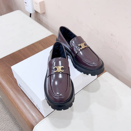 MARGARET LOAFER WITH TRIOMPHE CHAIN IN POLISHED BULL DEEP BROWN