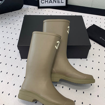 cc rainboot chanel dark beige