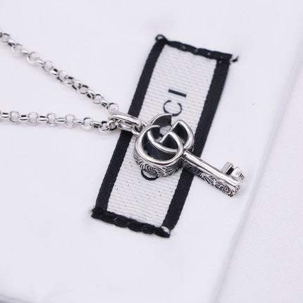 GG SILVER DOUBLE G KEY NECKLACE