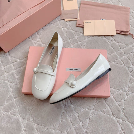 Floral White Loafer Shoes Sheepskin