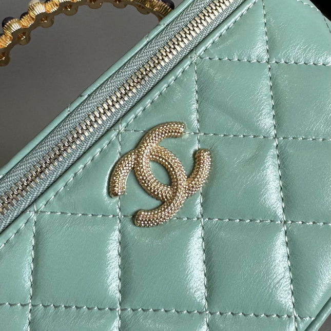 CC Vanity Case Pearl 17cm Aqua Blue Lambskin Gold hardware