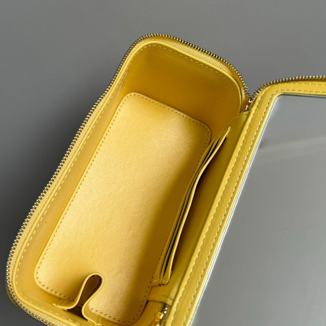 CC Vanity Case Pearl 17cm Yellow Lambskin Gold hardware