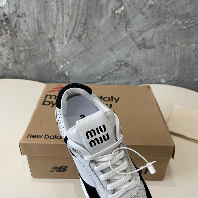 LIGHT GRAY MIX BLACK SNEAKERS COWHIDE