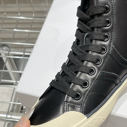 MID LOW LACE-UP ALAN SNEAKERS WITH TRIOMPHE PATCH IN CALFSKIN BLACK