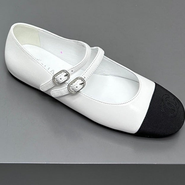 CC pearl Mary Jane flat shoes white