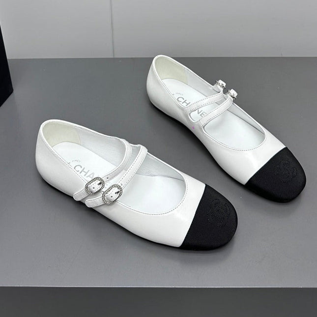 CC pearl Mary Jane flat shoes white