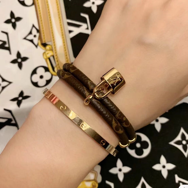 LV LOCK LEATHER GOLD BRACELET