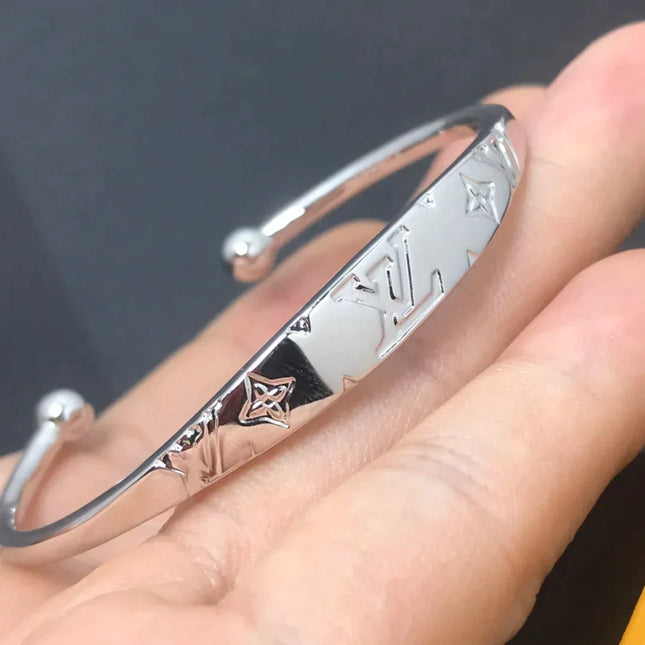 LV HIGH VERSION LETTER OPEN CUFF SILVER BRACELET